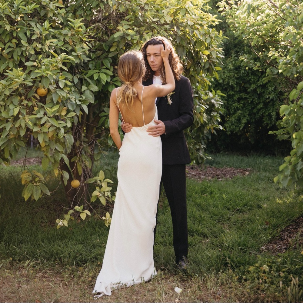 De la Rosa slip wedding dress!!